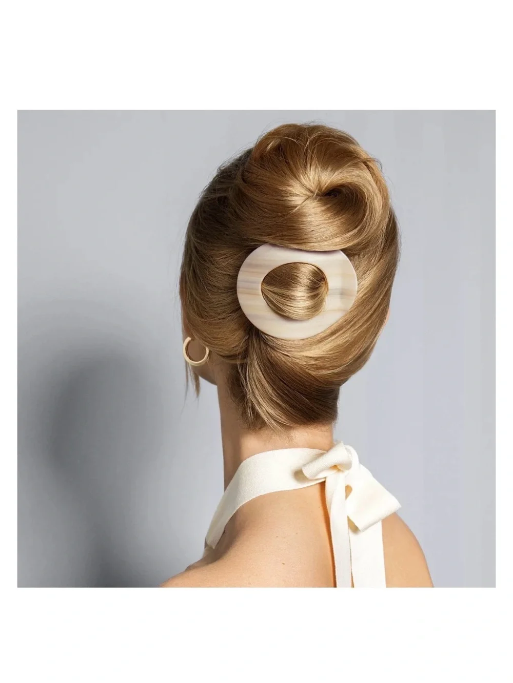The HAIRedit Quiet Luxury Flat Clip Large Flat Lay Claw Clip